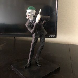 Joker statue...